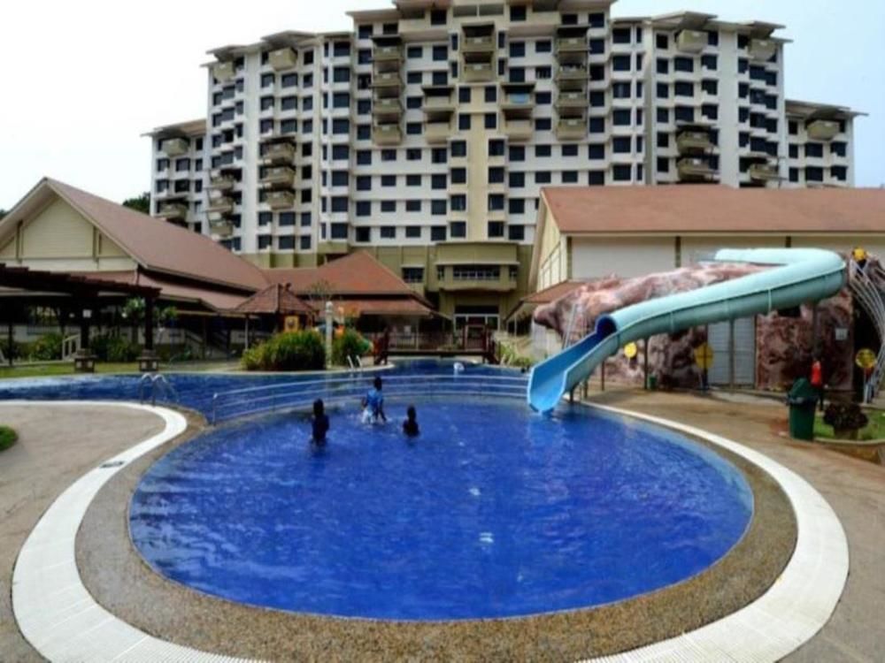 بورت ديكسون Puteri Beach Resort المظهر الخارجي الصورة